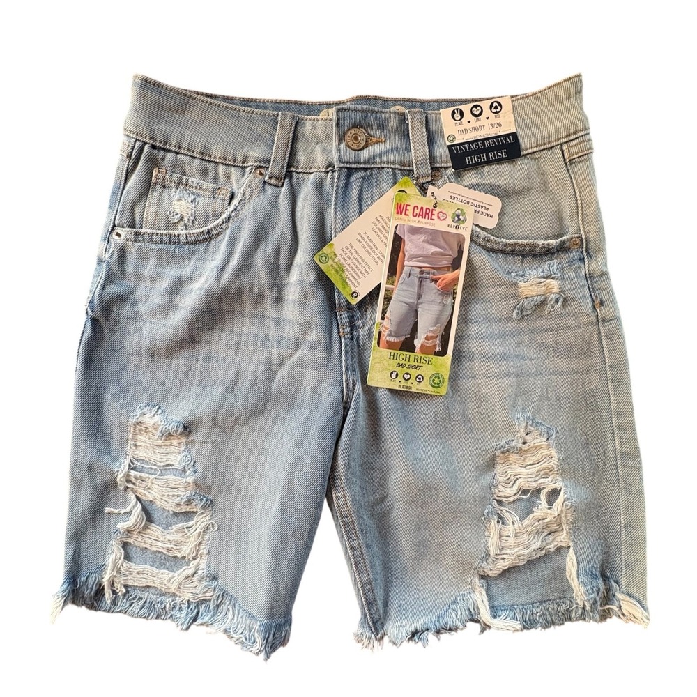 Rewash Dad Short Womens 3/26 Light Blue NWT Distressed High Rise Vintage Revival